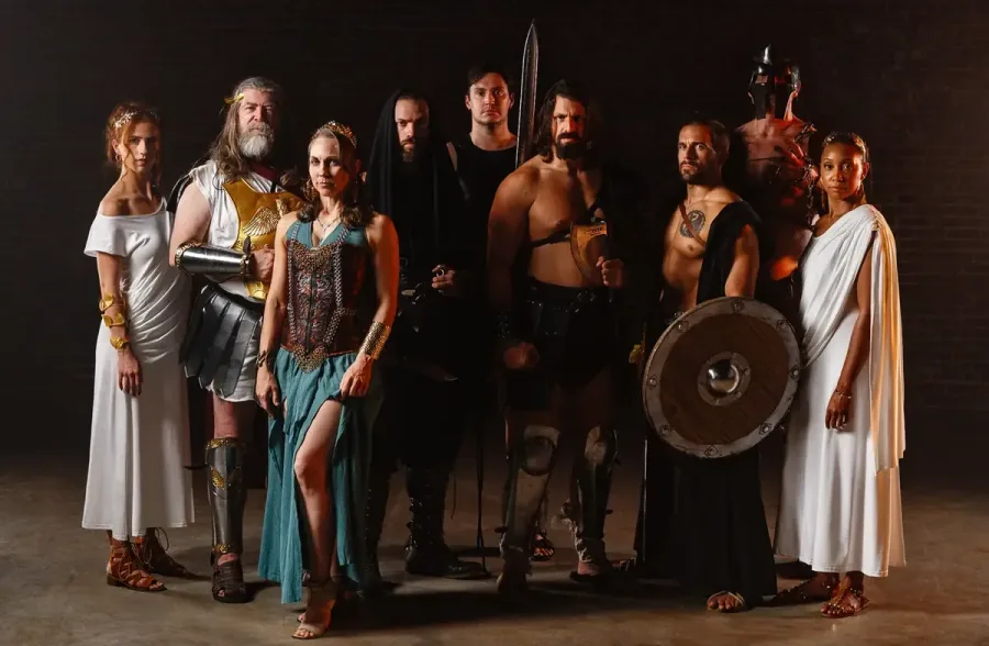 The full Roman Royale cast of gladiators, the Emperor and attendants